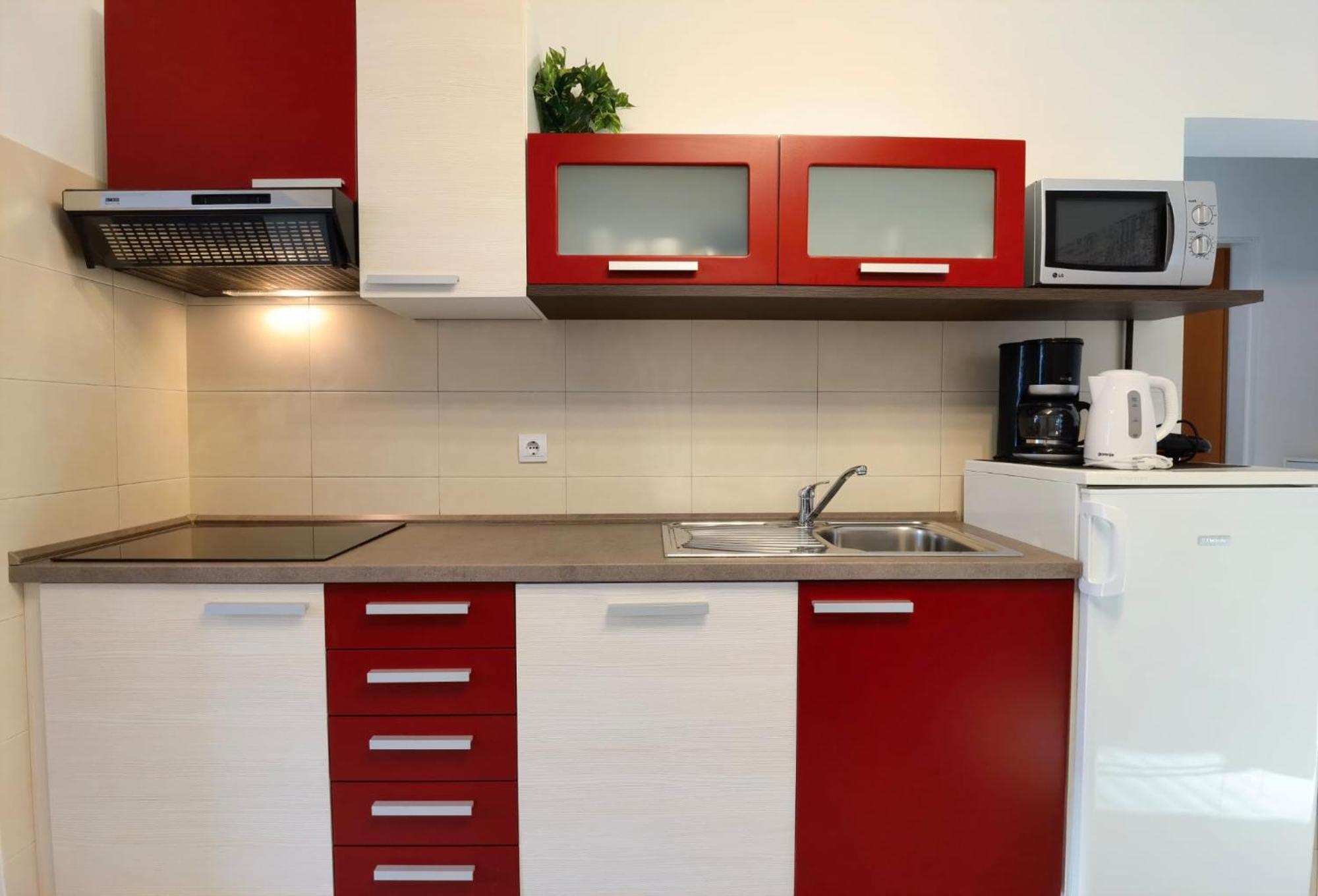 Stay In The Heart Of Porec - 50M To The Beach Exterior photo