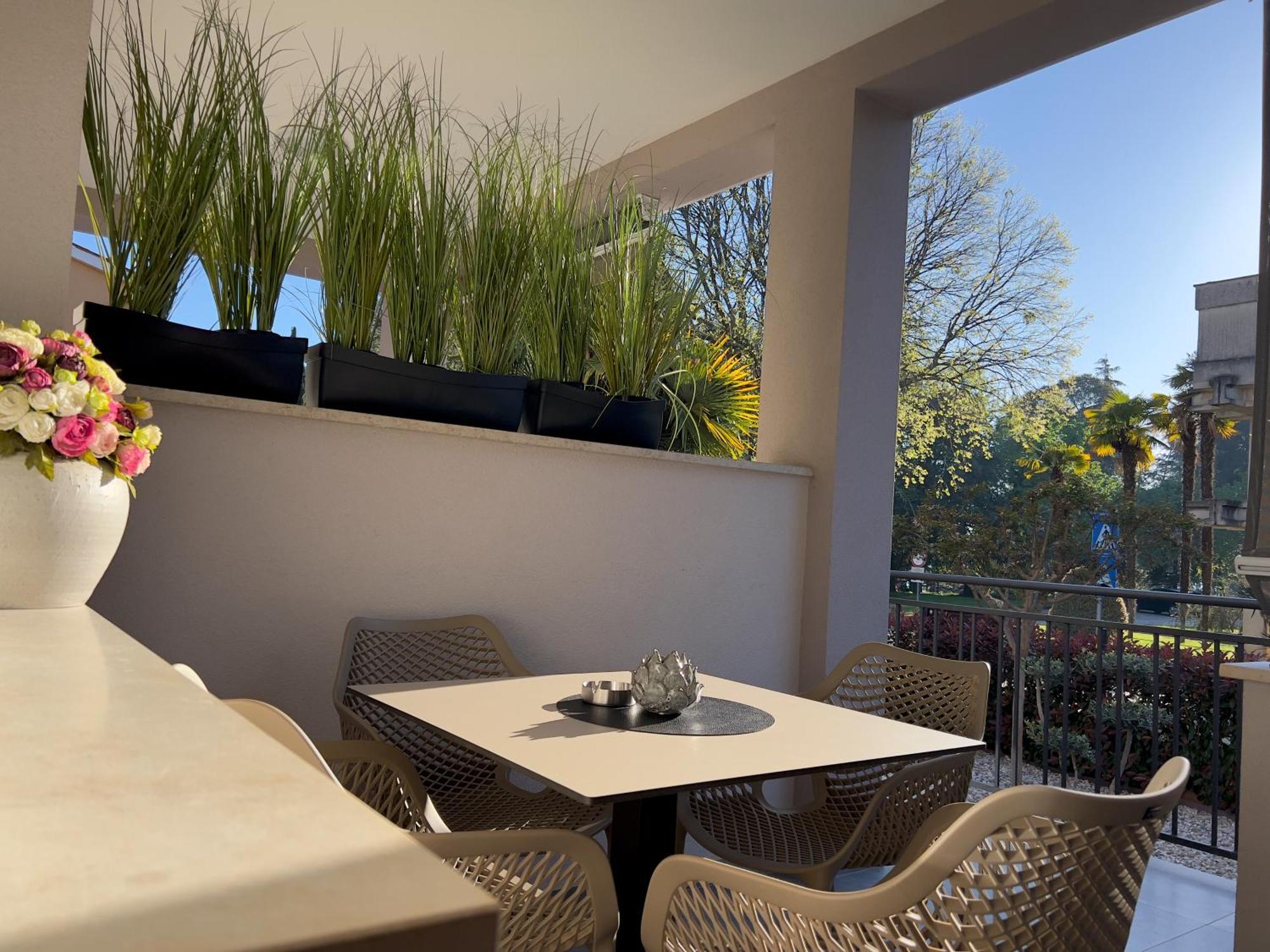 Stay In The Heart Of Porec - 50M To The Beach Exterior photo